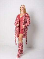 ⁦طقم روب وقميص نوم شتوي ثلاثي الأناقة⁩ - الصورة ⁦4⁩