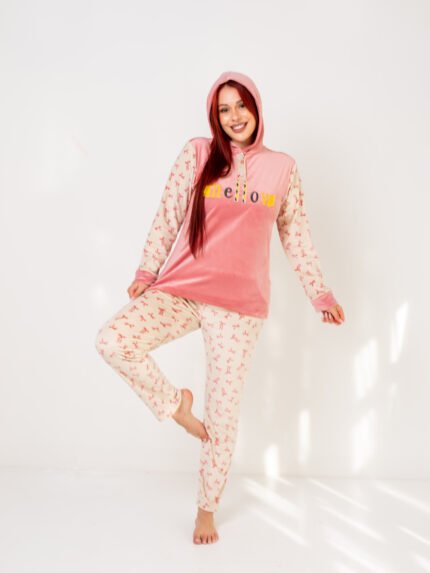 طقم بيجامة لطيف